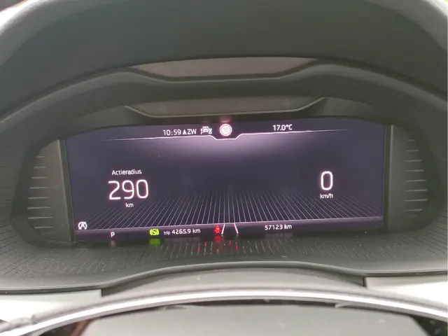 Škoda Kamiq 1.0 TSI DSG Sport Business 2021 Benzine 19