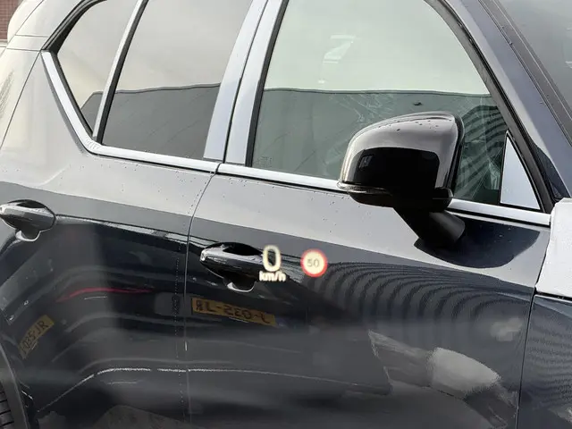 Volvo XC60 2.0 T6 AWD R-Design 2018 Benzine 20