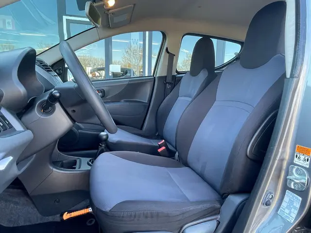 Suzuki Alto 1.0 Exclusive EASSS 2013 Benzine 8