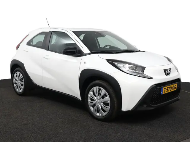 Toyota Aygo X 1.0 VVT-i MT Play 2024 Benzine 14