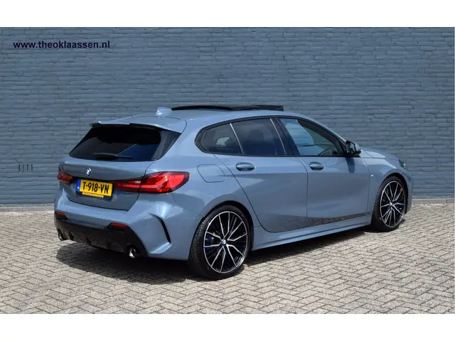 BMW 1 Serie 120i 2023 Benzine 8