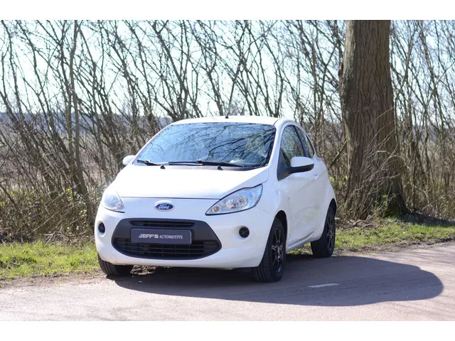 Ford Ka 1.2 Champions Edition start/stop 2013 Benzine 2