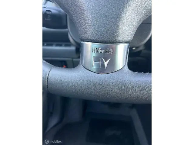 Peugeot 3008 2.0 HDiF HYbrid4 2013 Hybride Diesel 22