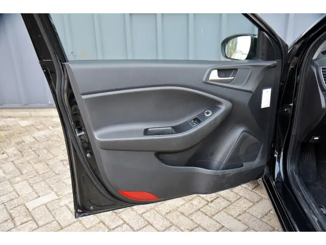 Hyundai i20 1.2 LP i-Drive Cool 2019 Benzine 37