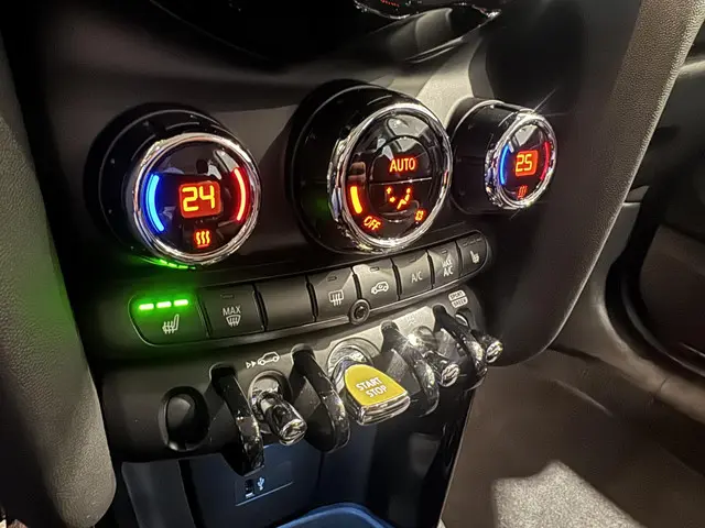 MINI Electric Mini Cooper SE 33 kWh 2024 Elektrisch 9