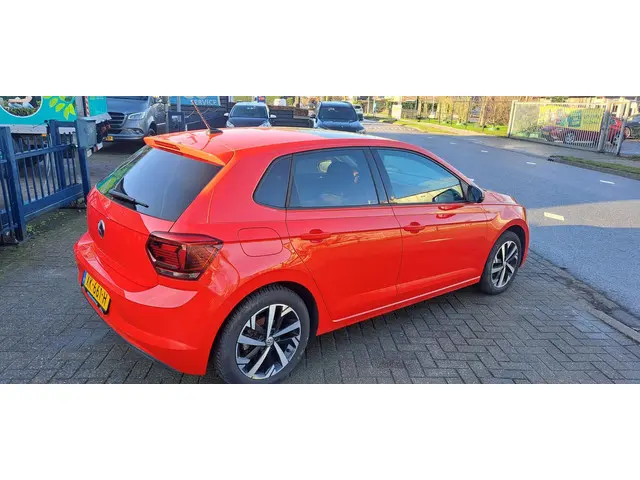 Volkswagen Polo 1.0 TSI Beats 116 PK 2019 Benzine 3
