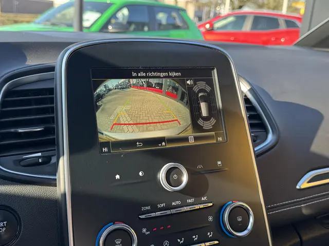 Renault Scénic TCe 140 Techno 2021 Benzine 19