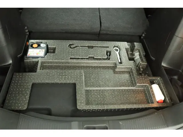 Suzuki S-Cross 1.5 Hybrid Select 2024 Hybride Benzine 32