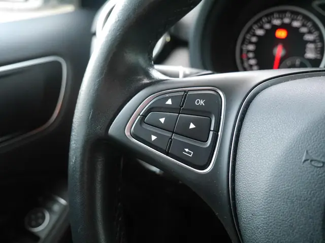 Mercedes-Benz B-Klasse 180 Prestige 2017 Benzine 21