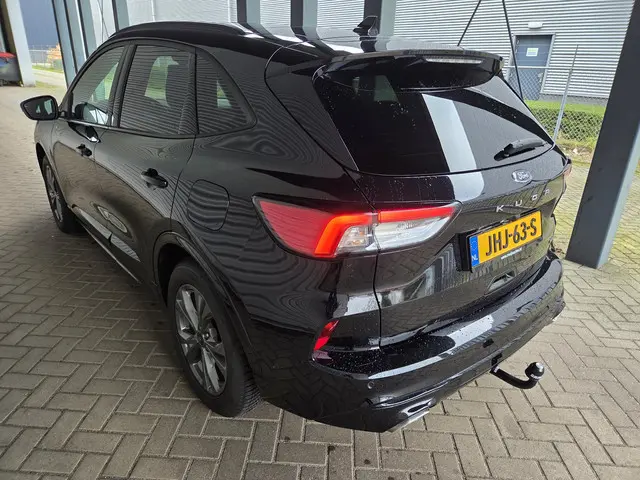 Ford Kuga 2.5 PHEV ST-Line X 2024 Hybride Benzine 13