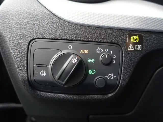 Audi Q2 1.6 TDI S-line Black Optic 2018 Diesel 23