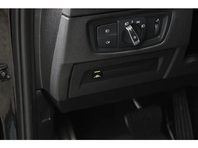 BMW 1 Serie 118i M Sport 2018 Benzine 16