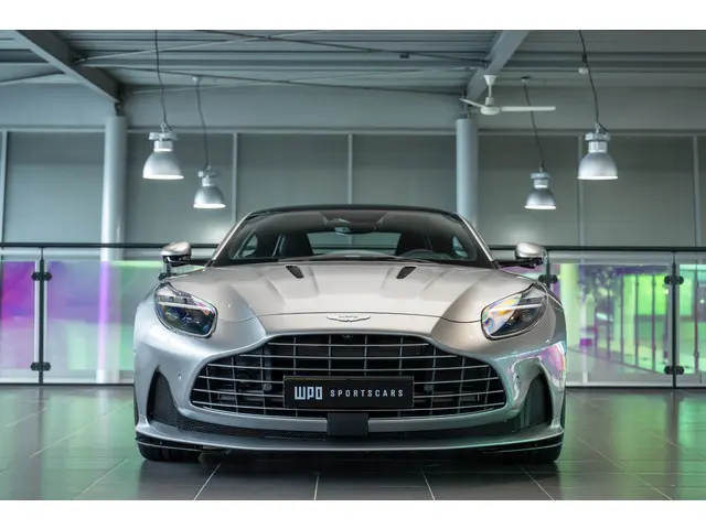 Aston Martin DB12 4.0 V8 2024 Benzine 3