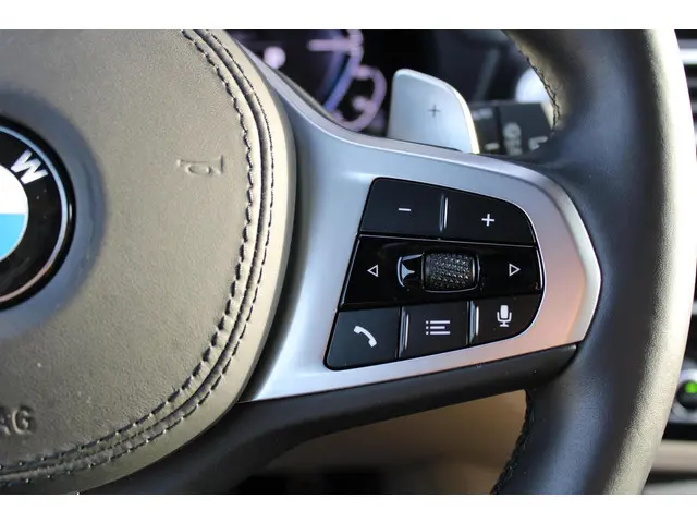 BMW X3 xDrive30e High Executive 2020 Hybride Benzine 24