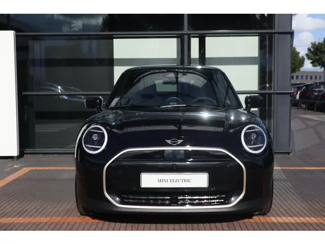 MINI 3-Deurs E 2025 Elektrisch 3