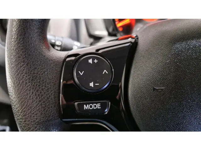 Peugeot 108 1.0 e-VTi Active 2018 Benzine 15