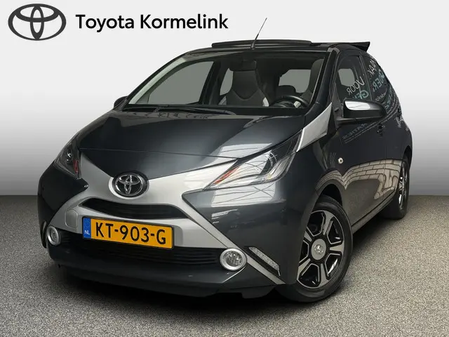 Toyota Aygo 1.0 VVT-i x-clusiv Cabrio 2017 Benzine