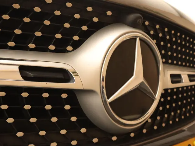 Mercedes-Benz GLA 250 e Style 2020 Hybride Benzine 14