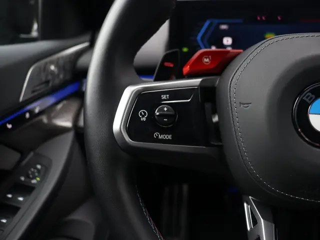 BMW M5 Touring 2025 Hybride Benzine 23