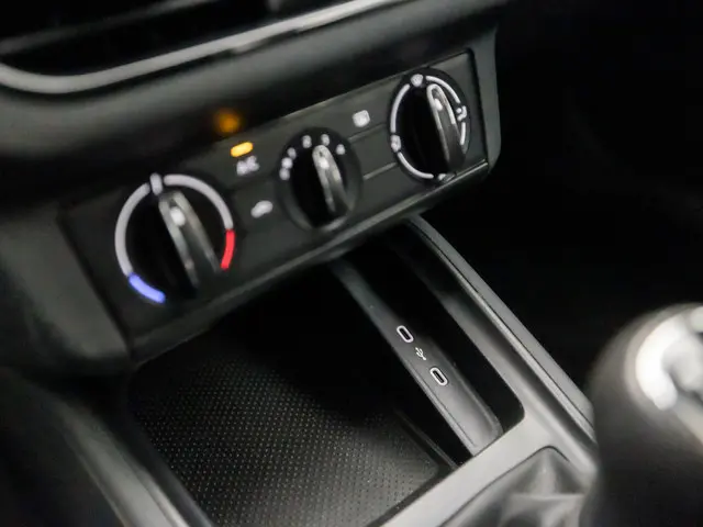 Škoda Scala 1.0 TSI Active Sport 2021 Benzine 22