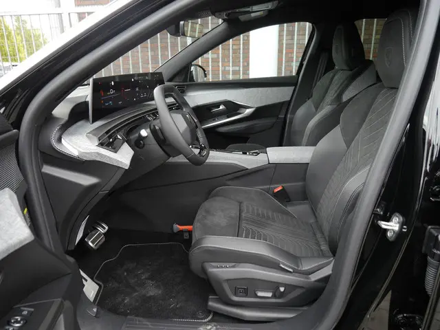 Peugeot e-5008 GT Avantage 73 kWh 2025 Elektrisch 8