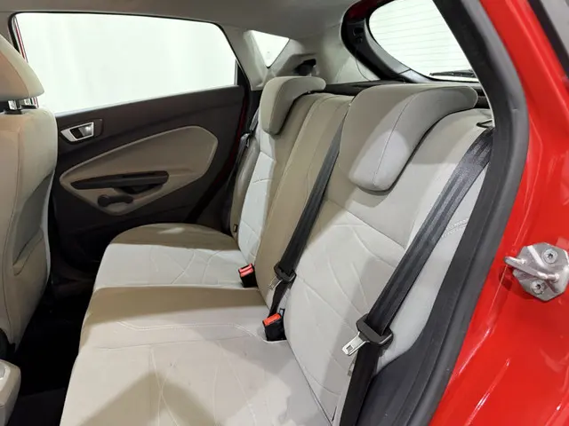 Ford Fiesta HB 1.0 Champion Airco NAP 2013 Benzine 32