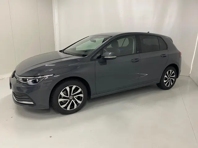 Volkswagen Golf 1.5 eTSI Active 2023 Benzine 6