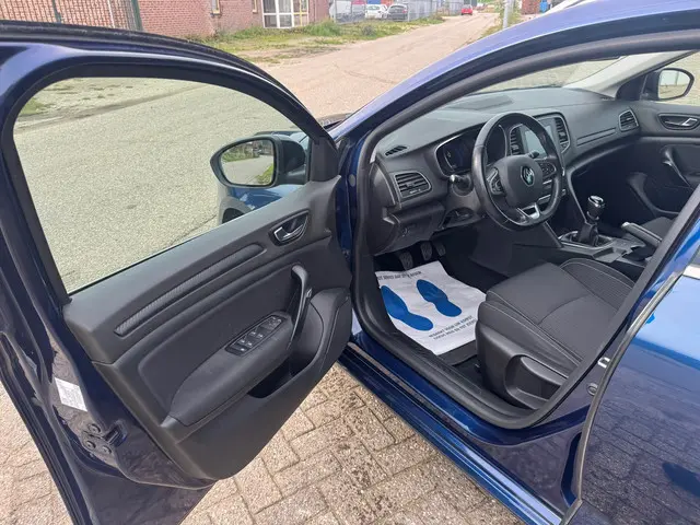 Renault Mégane Estate 1.2 TCe Limited 2017 Benzine 9