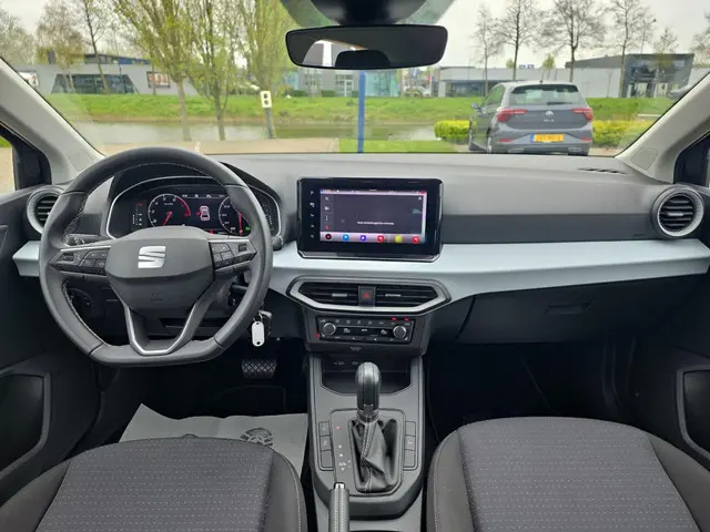 SEAT Ibiza 1.0 TSI Move! Navi DSG 2024 Benzine 8