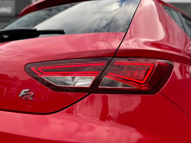 SEAT Leon 1.4 TSI FR 140pk / PDC / 2013 Benzine 23