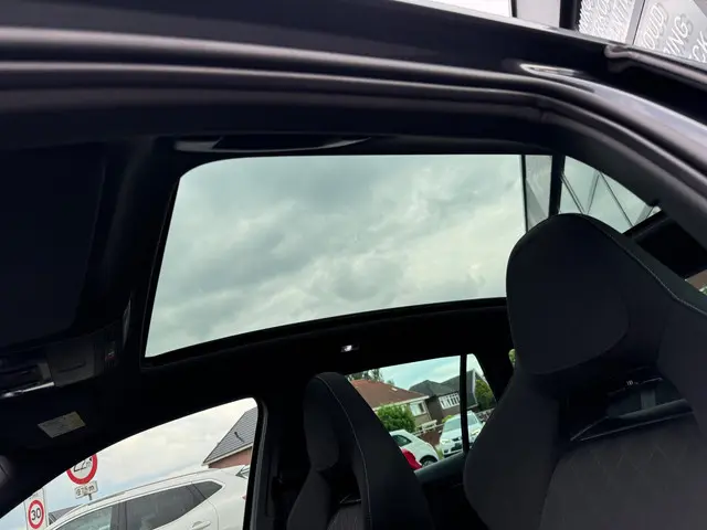 Škoda Kamiq 1.0 TSI Sport Business 2020 Benzine 16
