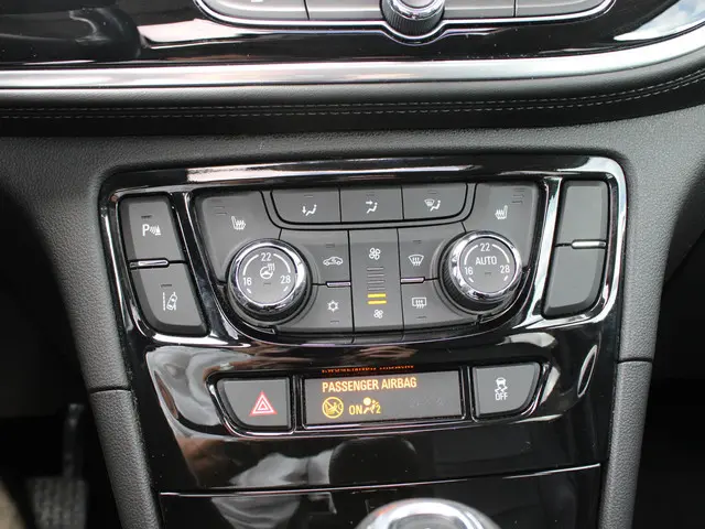 Opel Mokka X 1.4 Turbo Innovation 2018 Benzine 19