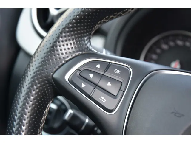 Mercedes-Benz B-Klasse 200 Prestige 2015 Benzine 18