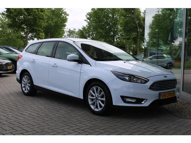 Ford Focus Wagon 1.0 EcoBoost Titanium 2018 Benzine 6