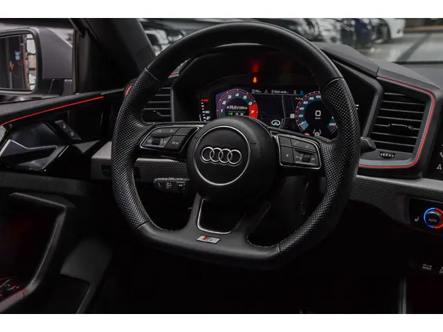 Audi A1 Sportback 40 TFSI S- Line 2023 Benzine 19