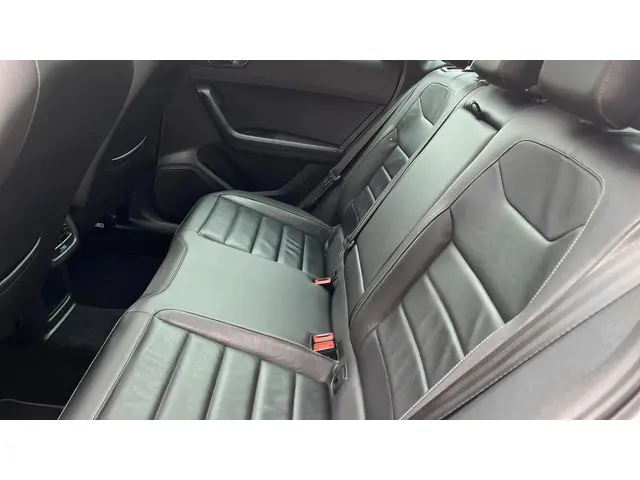 SEAT Ateca 1.4 EcoTSI Xcellence 2017 Benzine 28