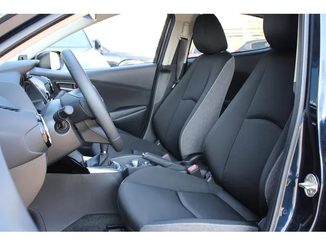 Mazda 2 1.5 e-SkyActiv-G 90 Exclusive-Line 2025 Benzine 10