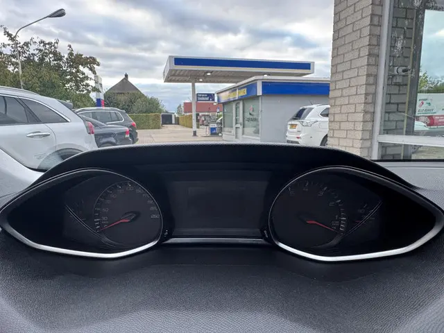 Peugeot 308 SW 1.2 PureTech Blue Lease 2015 Benzine 13