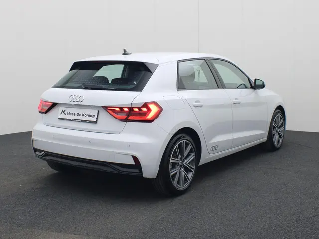 Audi A1 Sportback 30 TFSI/110PK Epic 2020 Benzine 2
