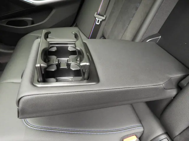 BMW 3 Serie Touring 320e 2024 Hybride Benzine 21