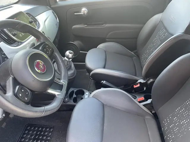 Fiat 500 1.0 69pk Hybrid Connect 2021 Benzine 12