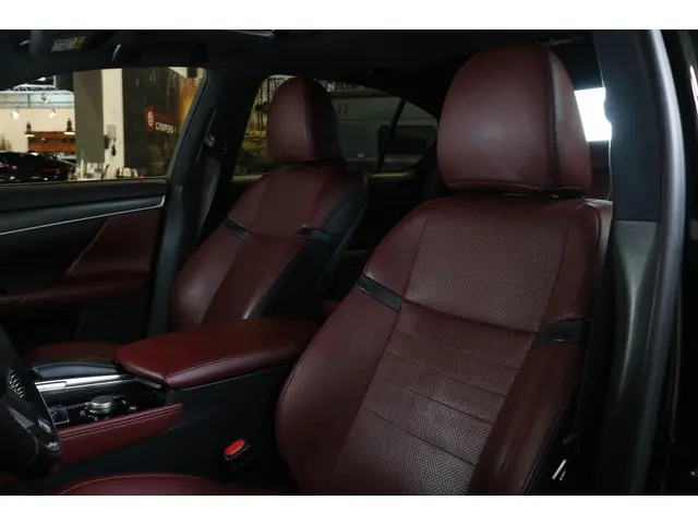 Lexus GS 300h F Sport Line 2017 Hybride Benzine 28