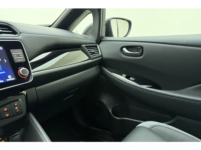 Nissan Leaf Tekna 39 kWh 2024 Elektrisch 29