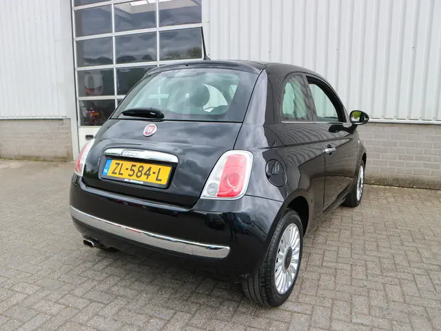 Fiat 500 1.2 Lounge 2013 Benzine 6