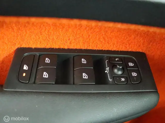 Volvo XC40 2.0 T4 R-Design 2019 Benzine 54