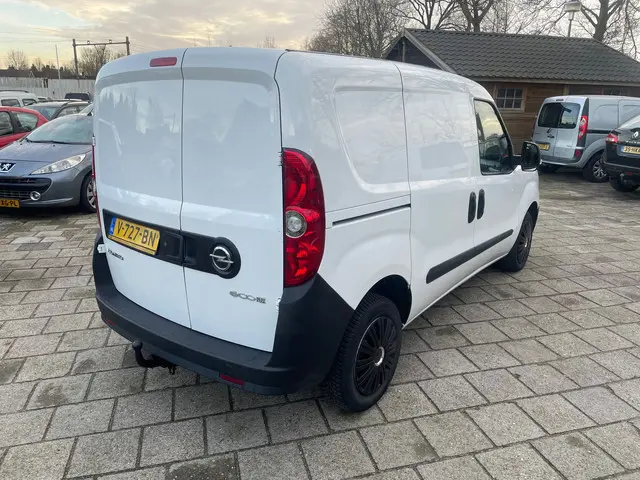 Opel Combo 1.3 CDTi L1H1 ecoFLEX Edition 2016 Diesel 3