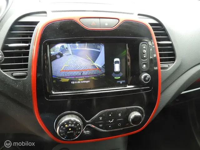 Renault Captur 1.2 TCe Helly Hansen 2015 Benzine 27