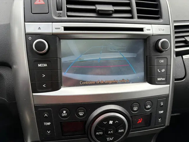 Toyota Verso 1.8 VVT-i Dynamic Business 2015 Benzine 11