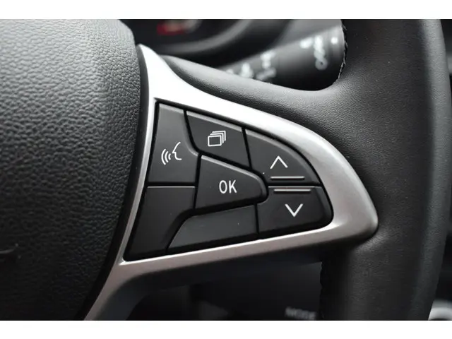 Dacia Jogger Hybrid 140 Extreme 2024 Hybride Benzine 21
