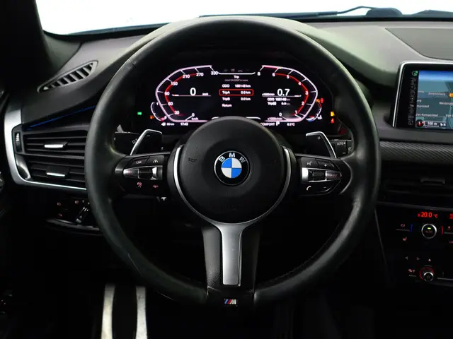 BMW X5 xDrive30d M Performance Aut- 2016 Diesel 18
